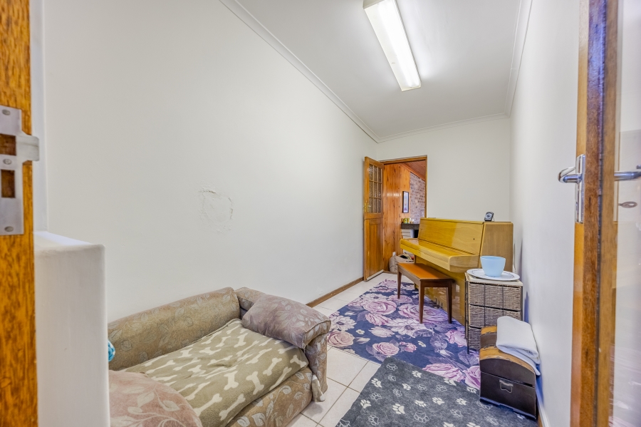 3 Bedroom Property for Sale in Lakeside Western Cape